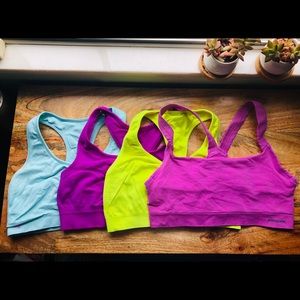 Pack of 4 sports bras size M